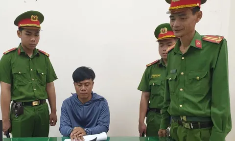 Bắt cặp vợ chồng tổ chức cho 18 người trốn sang Hàn Quốc