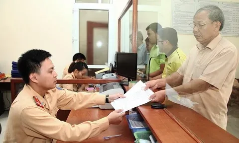 Những đơn vị nào tiếp nhận xử lý thông tin về vi phạm giao thông do người dân cung cấp?