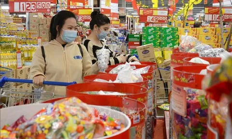 Chợ, trung tâm thương mại phải thường xuyên giám sát chất lượng, số lượng hàng hóa, thiết bị đo lường