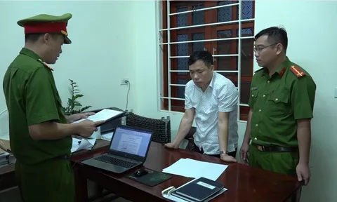 Khởi tố, bắt tạm giam Phó Chủ tịch UBND huyện Quỳ Hợp, Nghệ An