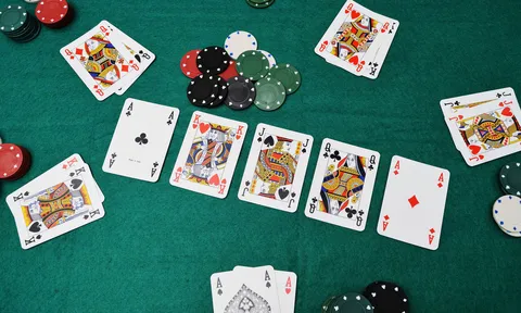 Hà Nội cần tạm ngừng cấp giấy phép và công nhận CLB pocker