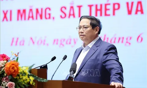 Thủ tướng Phạm Minh Chính chủ trì Hội nghị tháo gỡ khó khăn ngành vật liệu xây dựng