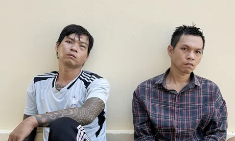 Bắt 2 anh em ruột trốn truy nã đặc biệt, thu nhiều súng và hung khí