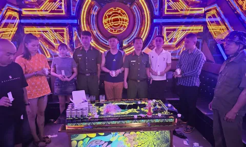 Khởi tố 6 đối tượng tổ chức tiệc sinh nhật bằng ma túy trong quán karaoke