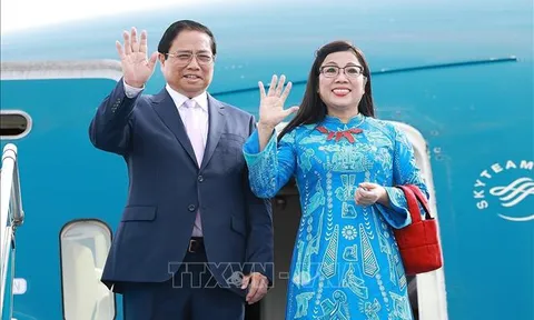 Thủ tướng Phạm Minh Chính và Phu nhân lên đường thăm chính thức Hàn Quốc