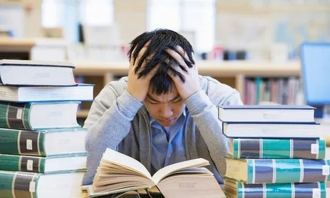 Thi cử, nhảy cầu, học nghề và phạm tội