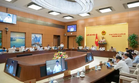 Quốc hội xem xét nhiều dự án Luật tại kỳ họp thứ 8