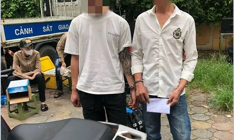 Nam thanh niên tự giác giao nộp ma túy khi gặp tổ công tác 141