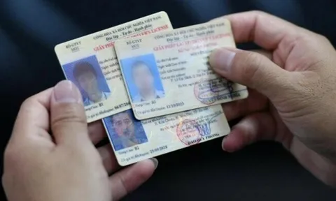 Từ 1/1/2025, khuyến khích đổi giấy phép lái xe không thời hạn được cấp trước ngày 1/7/2012