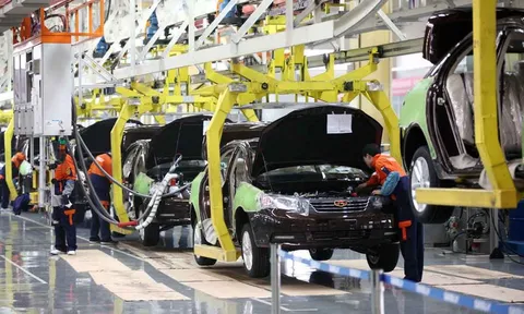 Giảm 50% lệ phí trước bạ đối với ô tô sản xuất, lắp ráp trong nước từ 1/9