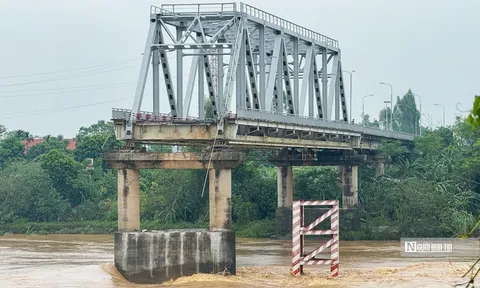 Thông tin chính thức về vụ sập cầu Phong Châu khiến 8 người mất tích
