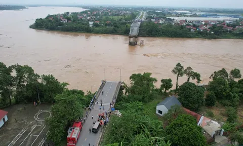 Thủ tướng yêu cầu khẩn trương nghiên cứu đầu tư xây dựng cầu Phong Châu mới
