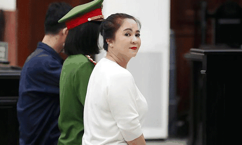 Hôm nay, bà Nguyễn Phương Hằng được giảm án và ra tù trước thời hạn