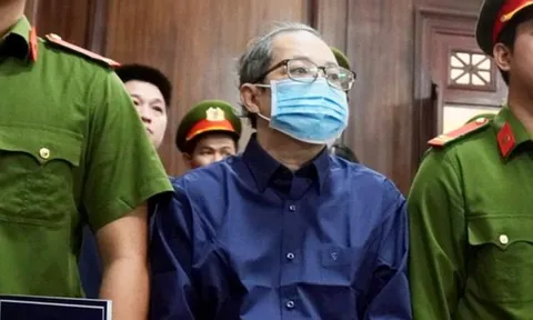 Lý do ngưng phiên tòa xét xử cựu Giám đốc Bệnh viện Tp.Thủ Đức và đồng phạm