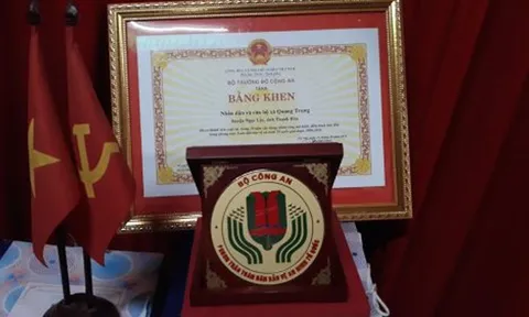 Đề xuất sửa quy định về hiện vật khen thưởng trong Công an nhân dân