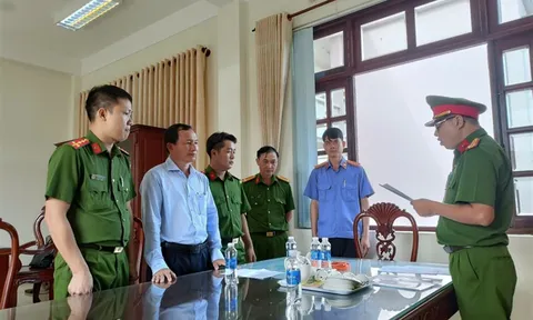 Bắt tạm giam Phó Chủ tịch và 3 cán bộ huyện ở Bình Phước