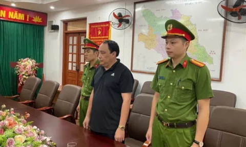 Khởi tố Phó Chi cục trưởng Chi cục Thuế tỉnh Hoà Bình