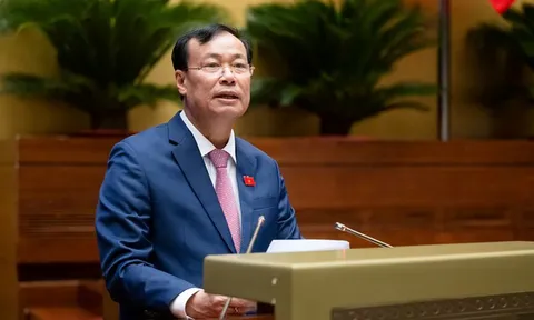 Quốc hội xem xét về dự thảo Luật Phòng không nhân dân