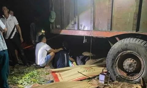 Trú mưa dưới gầm xe máy kéo, 2 người bị cán tử vong ở Đắk Lắk