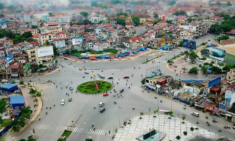 Quy định mới nhất về nhường đường tại nơi giao nhau, chuyển hướng xe, ai cũng cần biết để tránh bị phạt