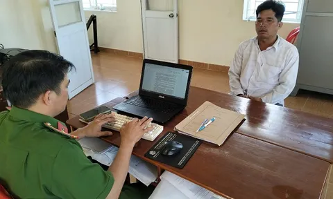 Bắt đối tượng giả danh giáo viên đặt mua hàng rồi chiếm đoạt tài sản