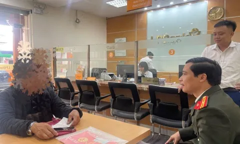 Người đàn ông đến ngân hàng vay 5 tỷ đồng để chuyển cho đối tượng lừa đảo
