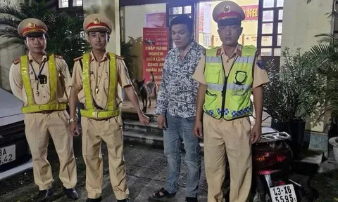 Nổ súng trấn áp người đàn ông cầm dao tấn công cảnh sát giao thông