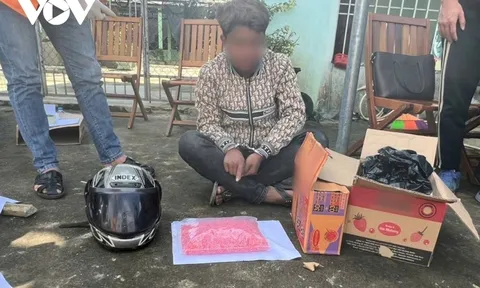 Bắt giữ nam thanh niên vận chuyển 18.000 viên ma túy từ Lào về Việt Nam