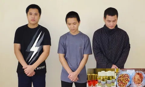 Khởi tố 3 đối tượng 'chế' bùa yêu rồi đem bán ở Hà Nam