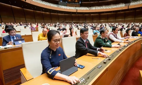 Quốc hội chốt chưa tăng lương khu vực công trong năm 2025