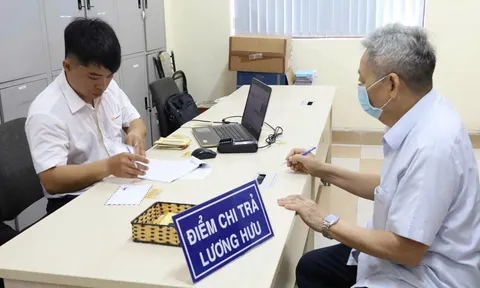Thủ tướng chỉ thị trả gộp 2 tháng lương hưu vào dịp Tết Nguyên đán