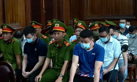 Tuyên án các cán bộ thuế trong vụ 'bảo kê' mua bán hóa đơn khống 14.000 tỷ