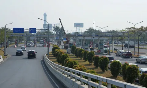 Đề nghị mở rộng mô hình thu phí không dừng tại các sân bay
