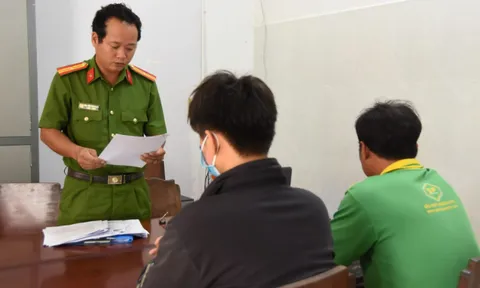 Con trai đi xe máy gây tai nạn chết người, cha cũng bị khởi tố
