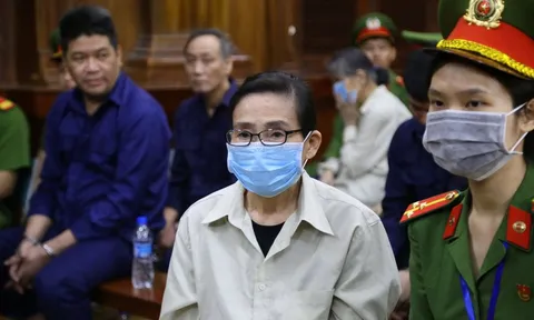 ‘Bà trùm’ ma túy Oanh Hà cùng 27 đồng phạm bị đề nghị án tử hình