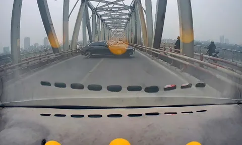 Hà Nội: Xử phạt tài xế điều khiển ô tô quay đầu xe trên cầu Chương Dương