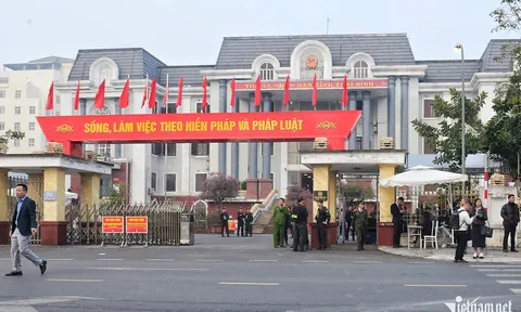 Sáng nay, ông Lưu Bình Nhưỡng, Lê Thanh Vân và 3 bị cáo hầu tòa