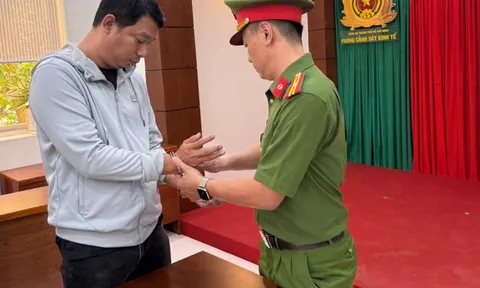 Bắt giữ nhiều đối tượng trong đường dây sản xuất thuốc giả quy mô lớn