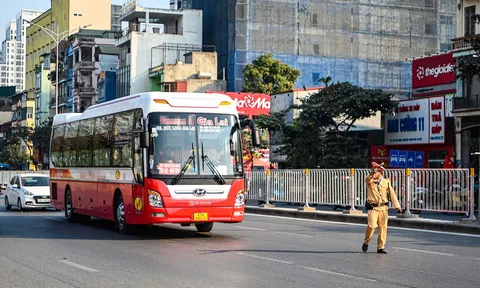 Hà Nội: Tăng cường xử lý vi phạm vận tải hành khách dịp cuối năm