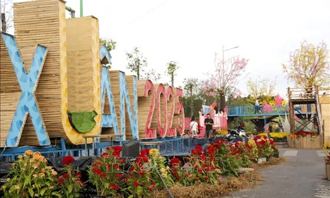 Toàn Đảng, toàn dân đoàn kết bước vào kỷ nguyên mới
