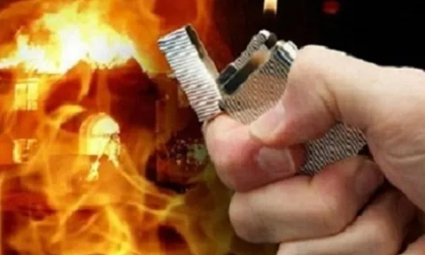Điều tra vụ con trai châm lửa đốt nhà ngày mùng 2 Tết làm mẹ ruột bỏng nặng