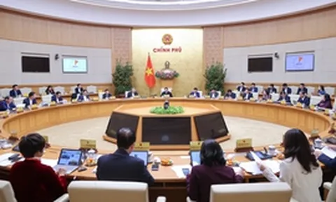 Thủ tướng chủ trì cuộc họp về tình hình Tết và triển khai nhiệm vụ trọng tâm sau Tết