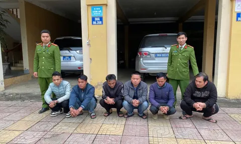 Khởi tố nhóm đối tượng tổ chức sử dụng và mua bán trái phép chất ma tuý