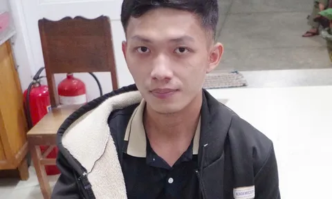Tạm giữ hình sự đối tượng chuyên mang vàng giả đi cầm đồ