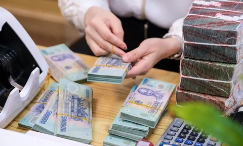 Thủ tướng yêu cầu thanh tra ngay các ngân hàng thương mại tăng lãi suất huy động