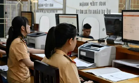 Từ 1/3, người dân có thể làm thủ tục cấp đổi GPLX ở xã, phường