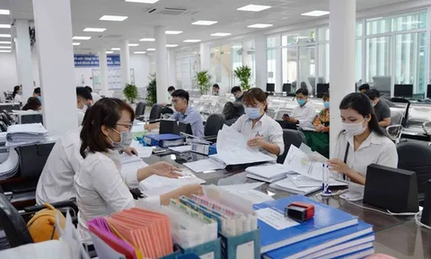 Thủ tướng Chính phủ chỉ đạo triển khai Nghị quyết 190/2025/QH15 về xử lý một số vấn đề liên quan đến sắp xếp tổ chức bộ máy nhà nước
