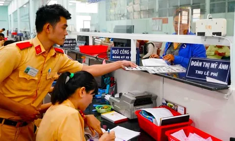 Công bố danh mục thủ tục hành chính được sửa đổi, bổ sung trong lĩnh vực đăng ký, quản lý phương tiện giao thông