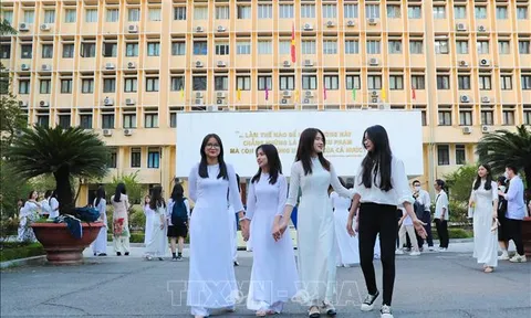 Sửa đổi quy định về kinh phí hỗ trợ đối với sinh viên sư phạm