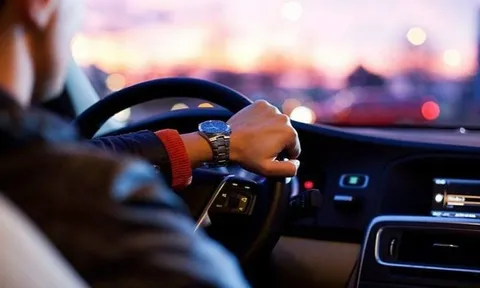 Tài xế lái ô tô liên tục quá 4 giờ bị xử phạt bao nhiêu tiền?